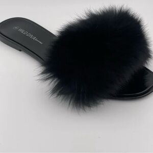 Wild Diva Lounge Jackie Black Faux Fur Flat Slides Size Women's 9